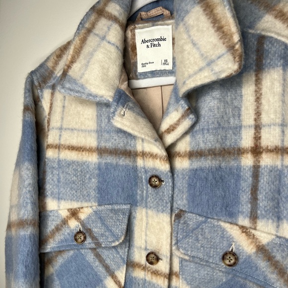 Abercrombie Cropped Plaid Shacket - Picture 2 of 7